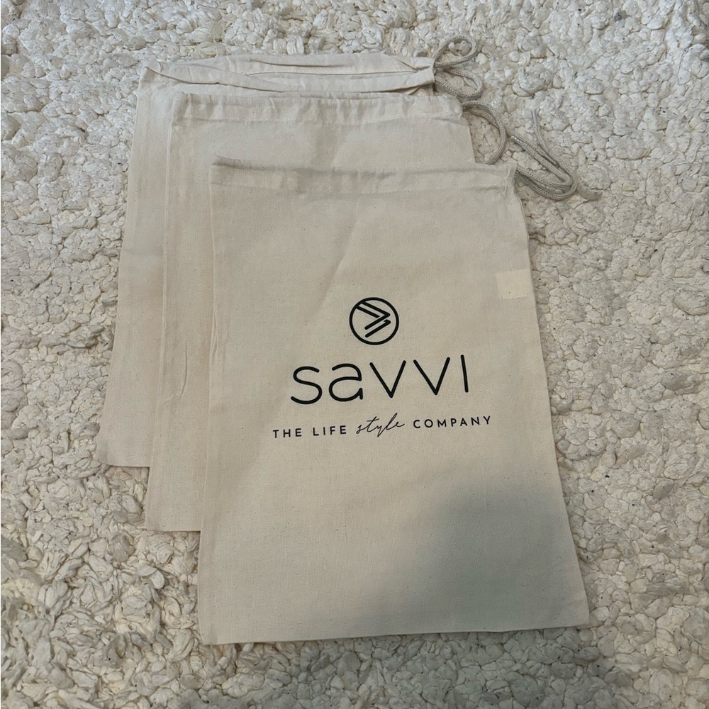Savvi Lifestyle Co. Cream Drawstring Woven Gift Bags Bundle of 3 NWOT